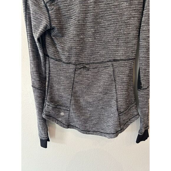 Lululemon Base Runner 1/2 Zip Black Gray Women’s Size 8 - Picture 7 of 10